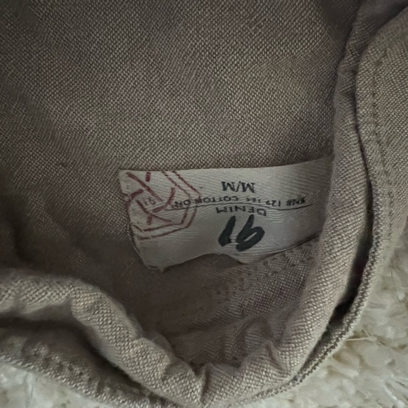 Beige button down - Picture 2 of 3